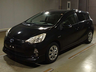 TOYOTA AQUA 2015