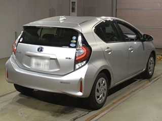 TOYOTA AQUA 2019