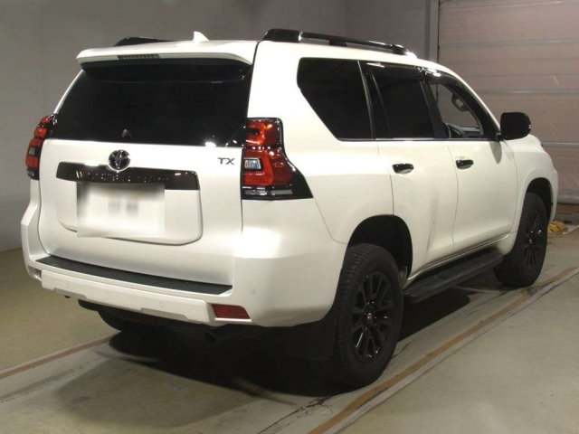 TOYOTA LAND CRUISER PRADO 2021