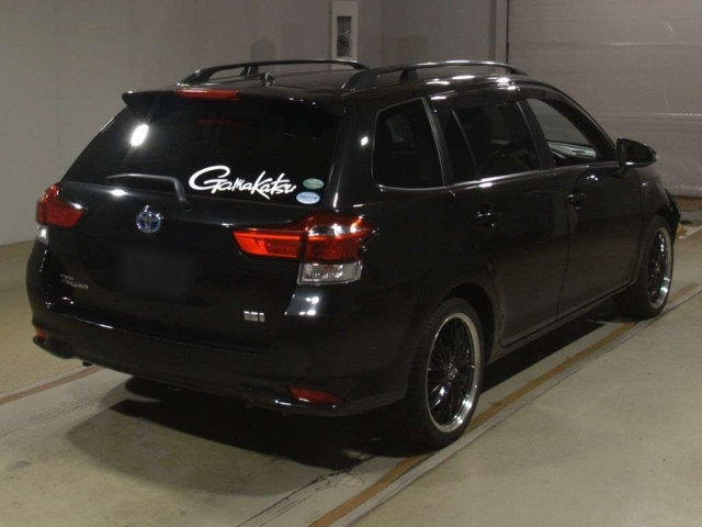 TOYOTA COROLLA FIELDER 2015