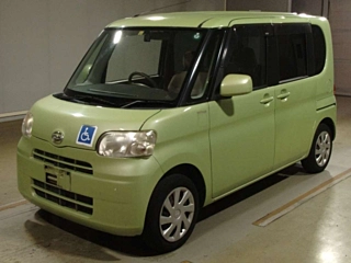 DAIHATSU TANTO 2010