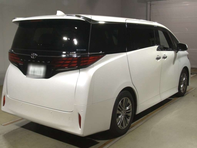 TOYOTA ALPHARD 2023