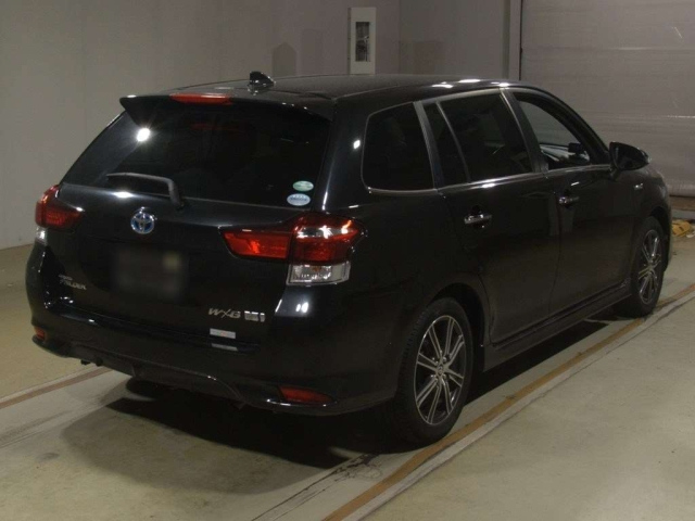 TOYOTA COROLLA FIELDER 2017