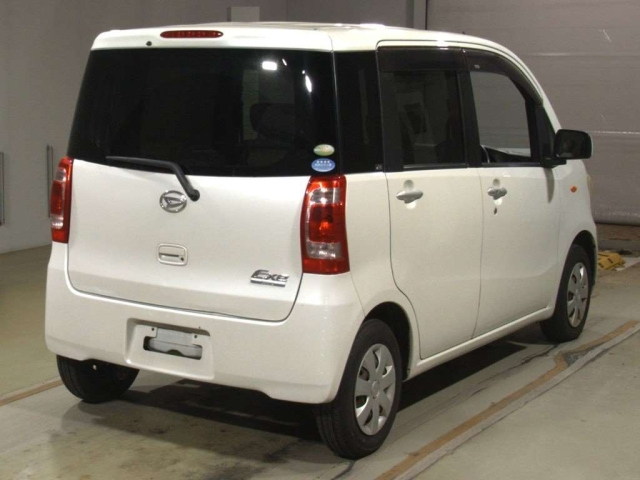 DAIHATSU TANTO EXE 2010