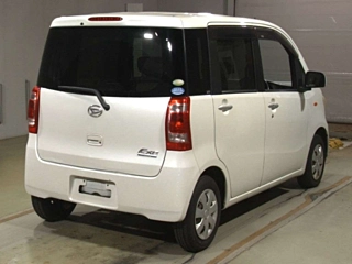 DAIHATSU TANTO EXE 2010