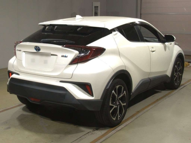 TOYOTA C-HR 2018