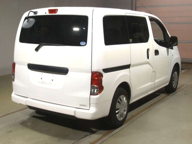 NISSAN NV200 2018