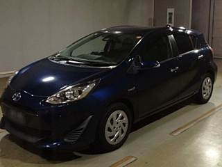 TOYOTA AQUA 2019