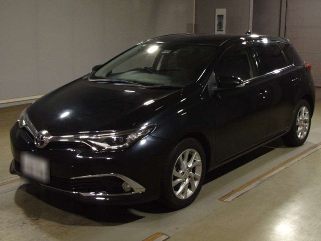 TOYOTA AURIS 2017