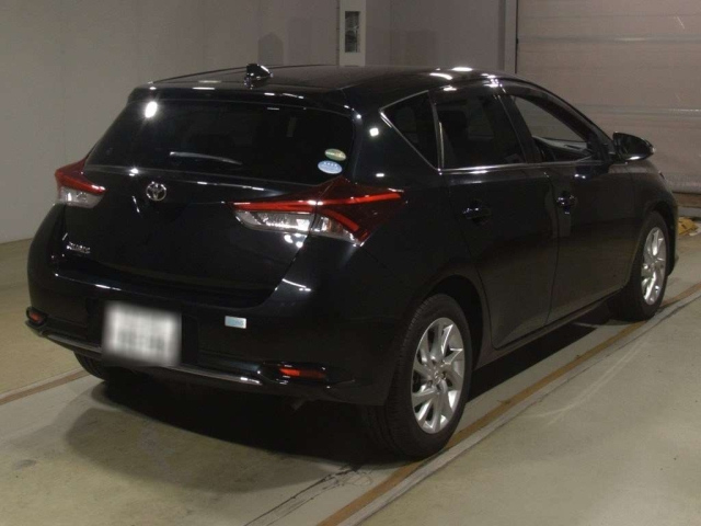 TOYOTA AURIS 2017
