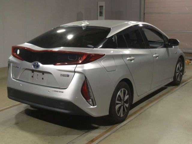 TOYOTA PRIUS PHV 2017