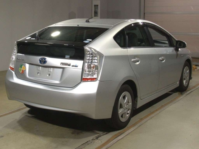 TOYOTA PRIUS 2011