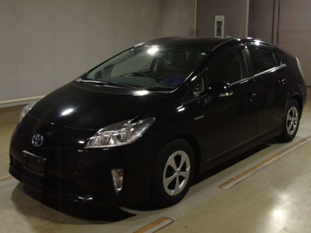 TOYOTA PRIUS 2013