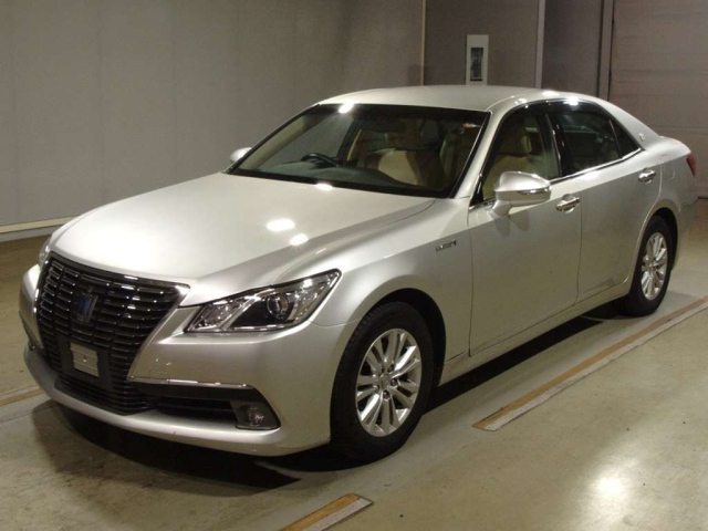 TOYOTA CROWN 2013