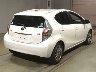 TOYOTA AQUA 2012