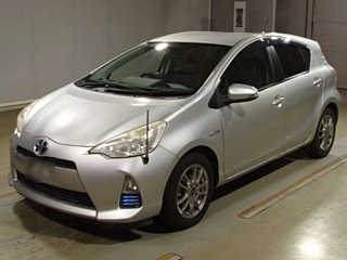 TOYOTA AQUA 2013