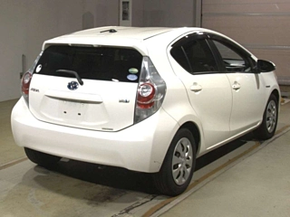 TOYOTA AQUA 2012
