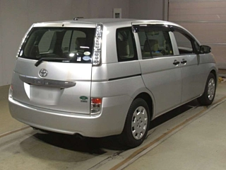 TOYOTA ISIS 2012