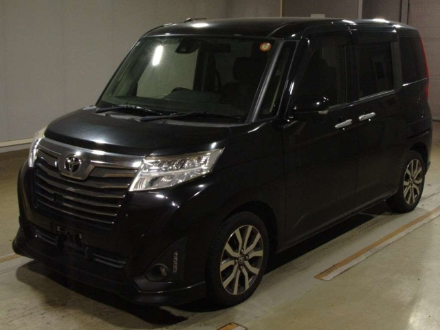 TOYOTA ROOMY 2018