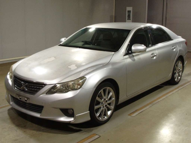 TOYOTA MARK X 2010