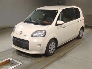 TOYOTA PORTE 2013