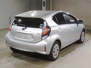 TOYOTA AQUA 2020