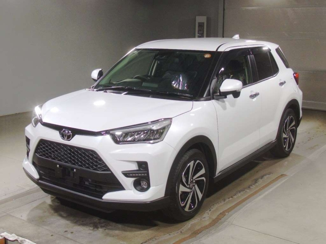 TOYOTA RAIZE 2025