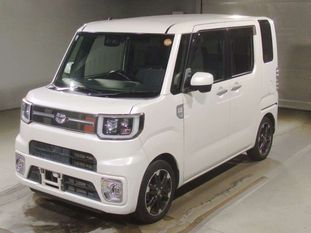 TOYOTA PIXIS MEGA 2019