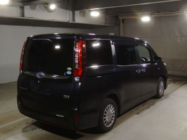 TOYOTA ESQUIRE 2014