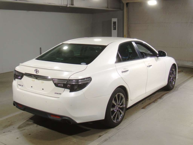 TOYOTA MARK X 2019