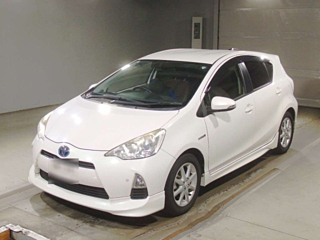 TOYOTA AQUA 2013