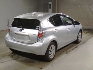 TOYOTA AQUA 2013