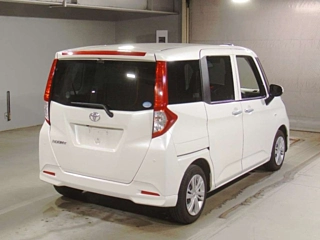 TOYOTA ROOMY 2021