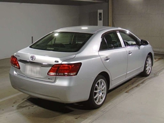 TOYOTA PREMIO 2017