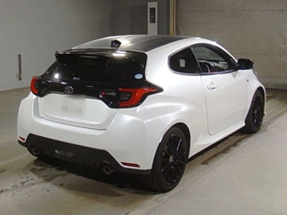 TOYOTA YARIS 2021