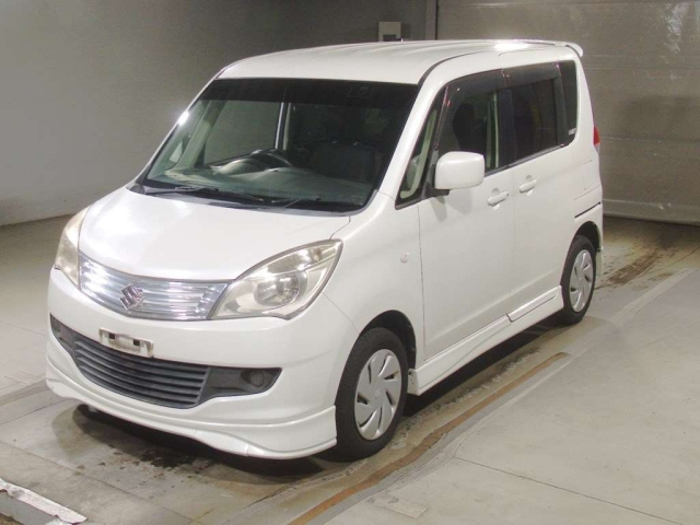 SUZUKI SOLIO 2013