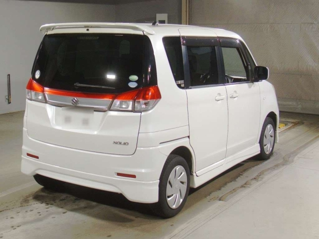 SUZUKI SOLIO 2013