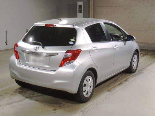 TOYOTA VITZ 2014