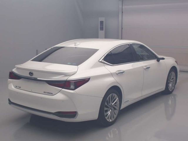 LEXUS ES 2019