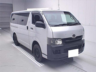 TOYOTA REGIUS ACE VAN
