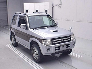 MITSUBISHI PAJERO MINI