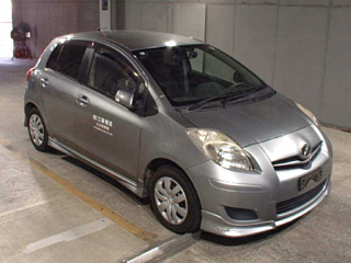 TOYOTA VITZ