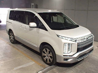 MITSUBISHI DELICA D5