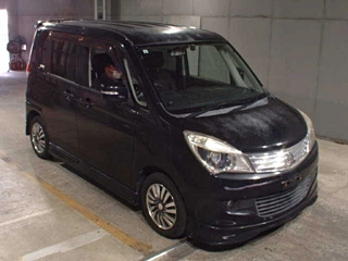 MITSUBISHI DELICA D2