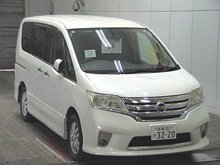 NISSAN SERENA