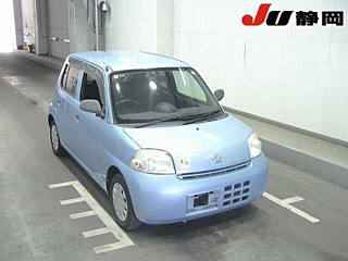 DAIHATSU ESSE