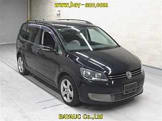 VOLKSWAGEN GOLF TOURAN