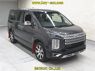 MITSUBISHI DELICA D5