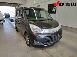 MITSUBISHI DELICA D2