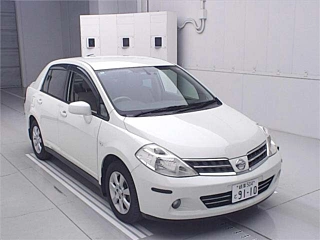 NISSAN TIIDA LATIO